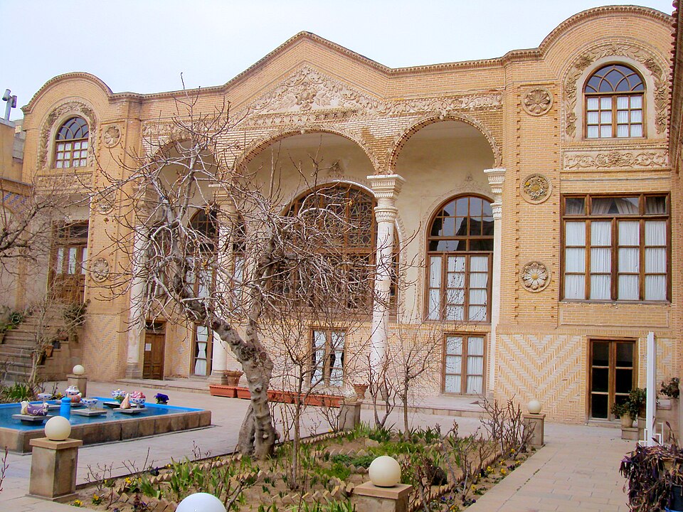 Fayl:Pottery Museum.JPG