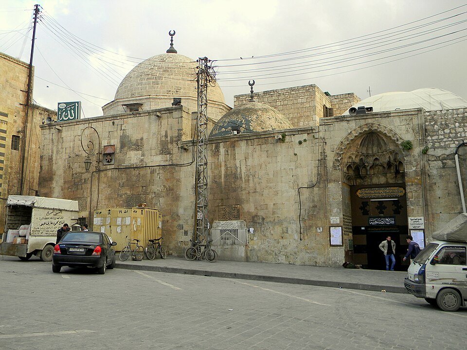 Fayl:Sahibiyah mosque Alp.jpg