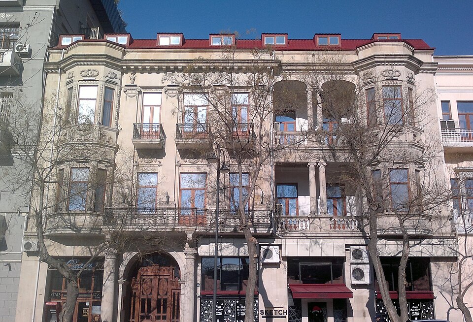 Fayl:Building on Khagani Street 25.jpg
