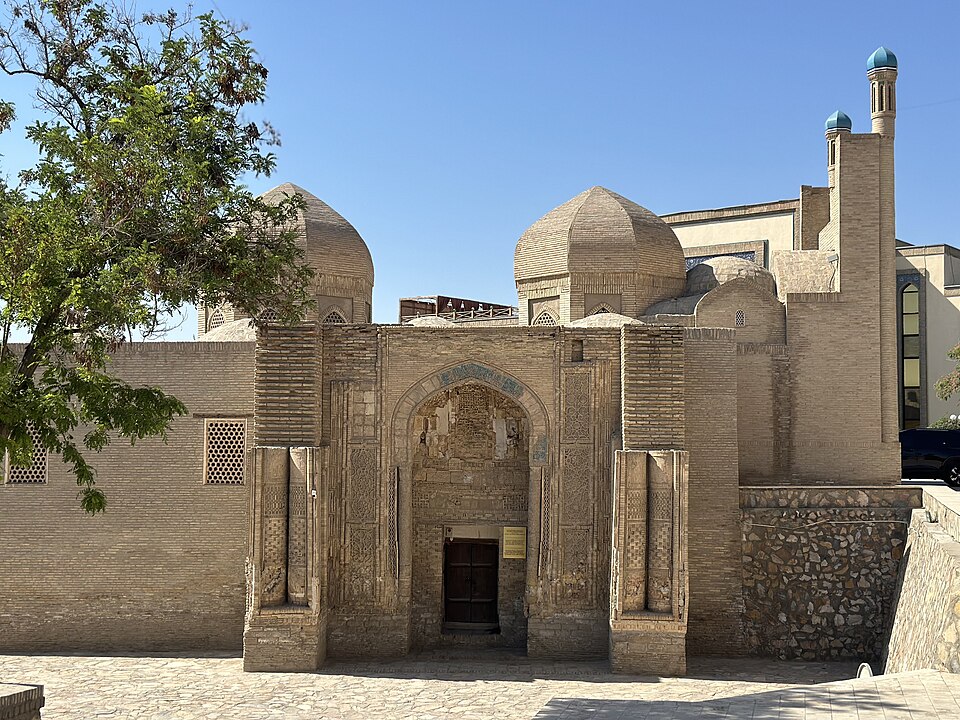 Fayl:Magoki Attori Mosque1.jpg