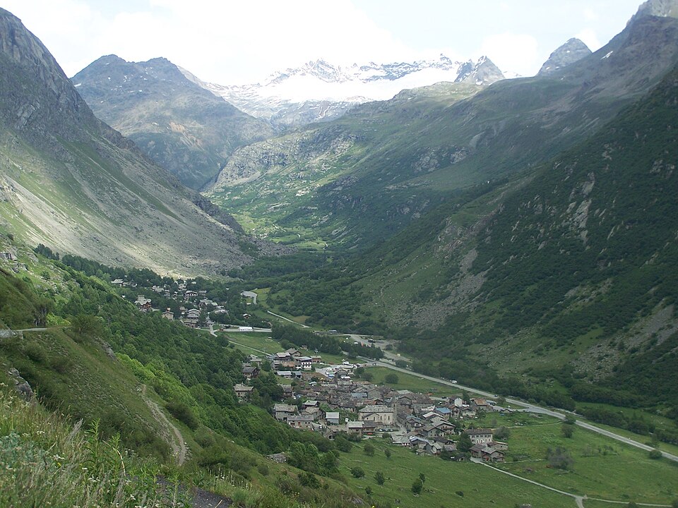 Fayl:Bonneval sur Arc.JPG