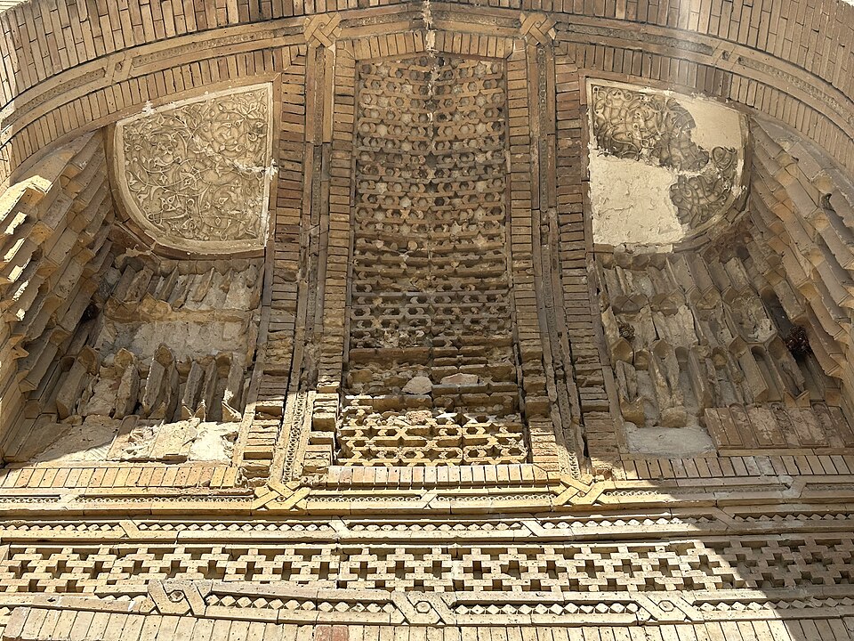 Fayl:Chashmai Ayyub (Vobkent). 21.jpg