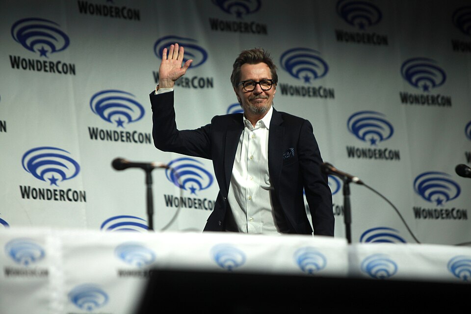 Fayl:Gary Oldman (13948780853).jpg