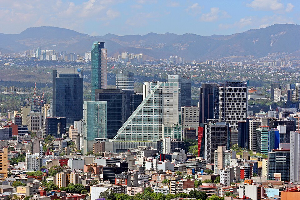 Fayl:Ciudad.de.Mexico.City.Distrito.Federal.DF.Paseo.Reforma.Skyline.jpg