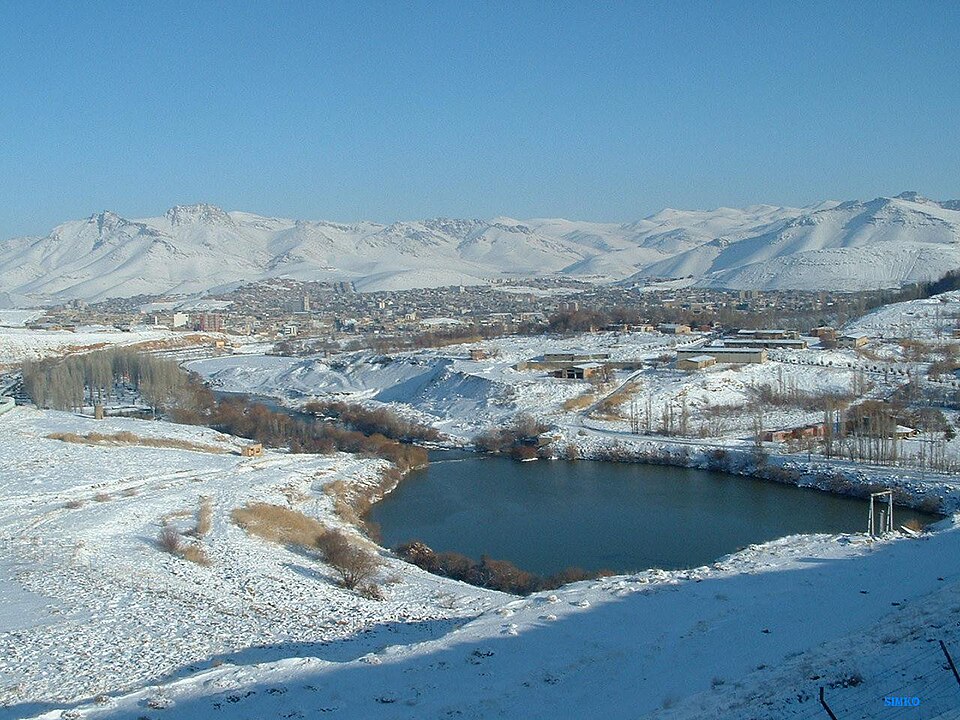 Fayl:Mahabad-Dec 2006.JPG