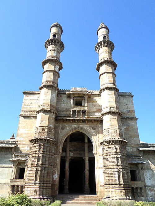 Fayl:Minarets of Jami Masjid.jpg