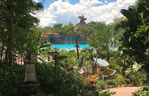 Disneyning Tayfun Lagoon akvaparkining havodan surati