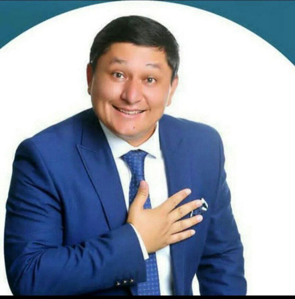 Fayl:Avaz Oxun.jpg