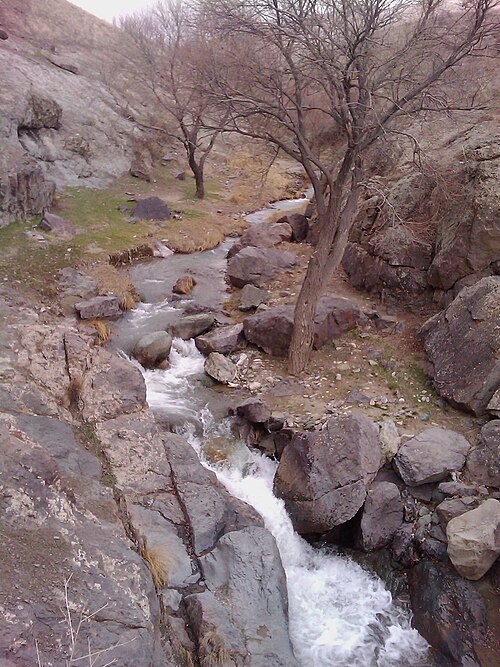 Fayl:Barajin, Qazvin, Iran.jpg