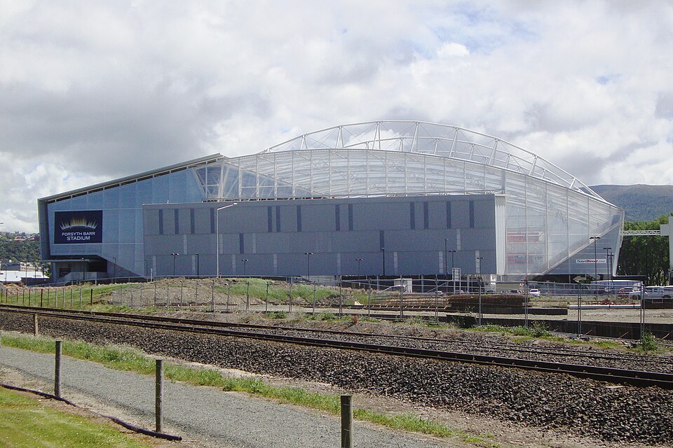 Fayl:Forsyth Barr Stadium 95.JPG