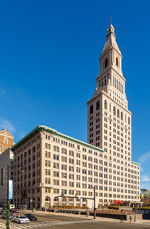 Fayl:Travelers Tower, Hartford, Connecticut.jpg