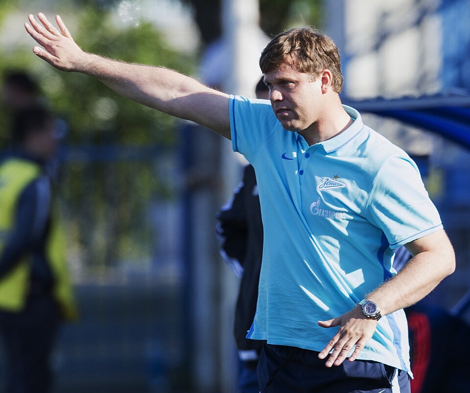 Fayl:FNLZenit-Arsenal (2).jpg