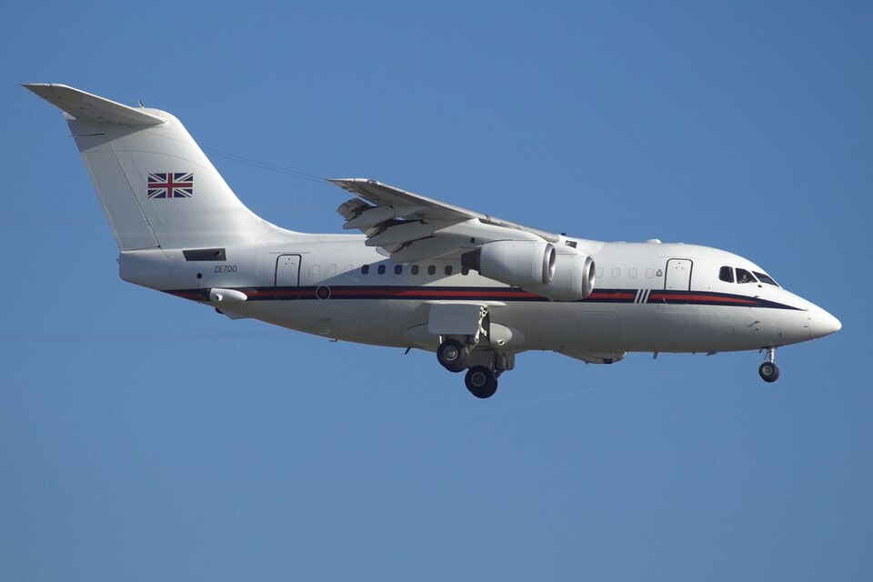 Fayl:RAF BAe 146 ZE700.jpg