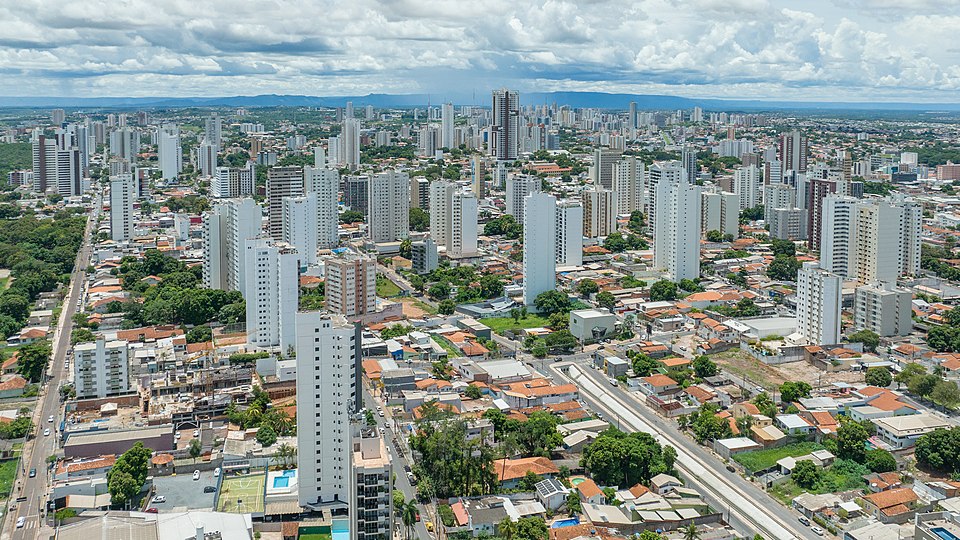 Fayl:Cuiabá center.jpg