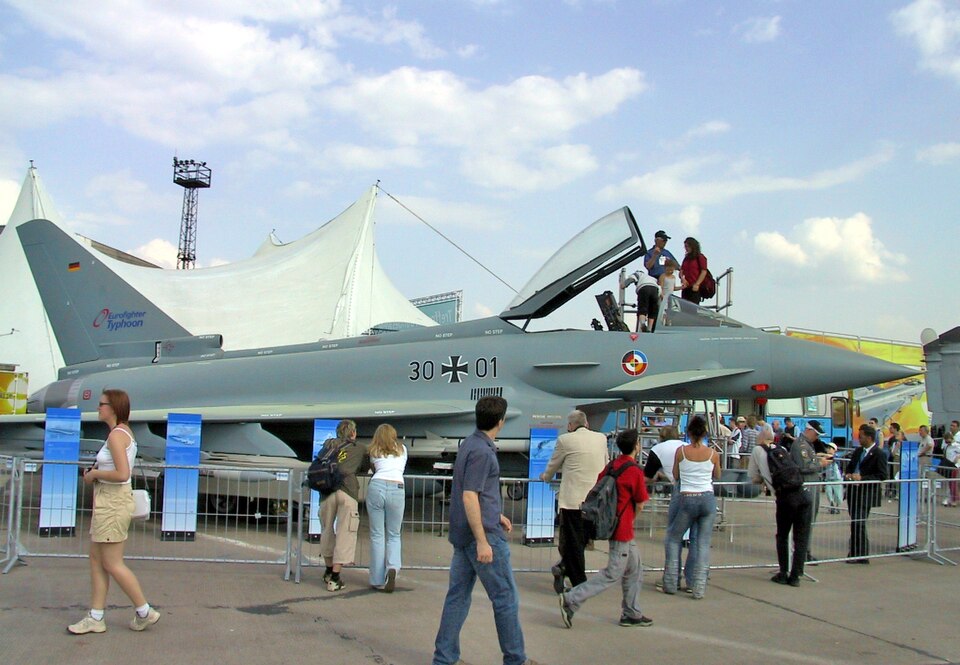 Fayl:Eurofighter Typhoon - ILA2002.jpg