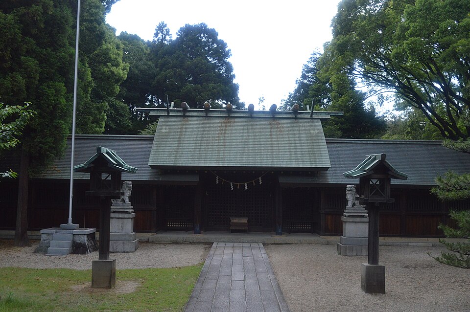 Fayl:Meijigawa Shrine 1.jpg