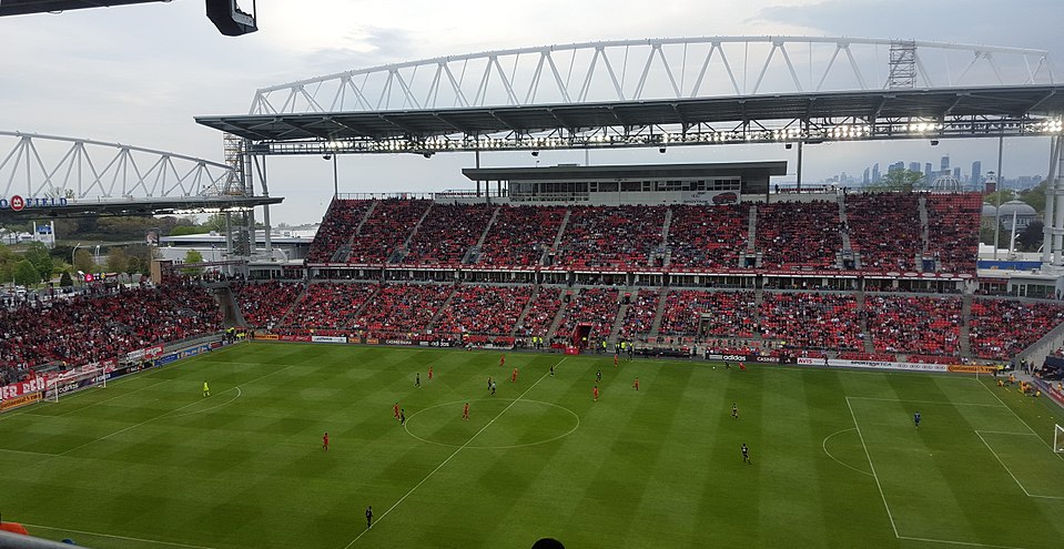 Fayl:Bmo Field 2016 East Stand.jpg