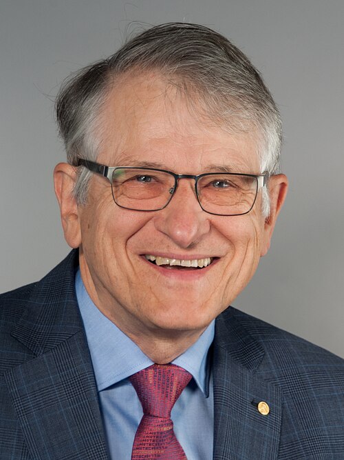 Fayl:Klaus von Klitzing 2015.jpg