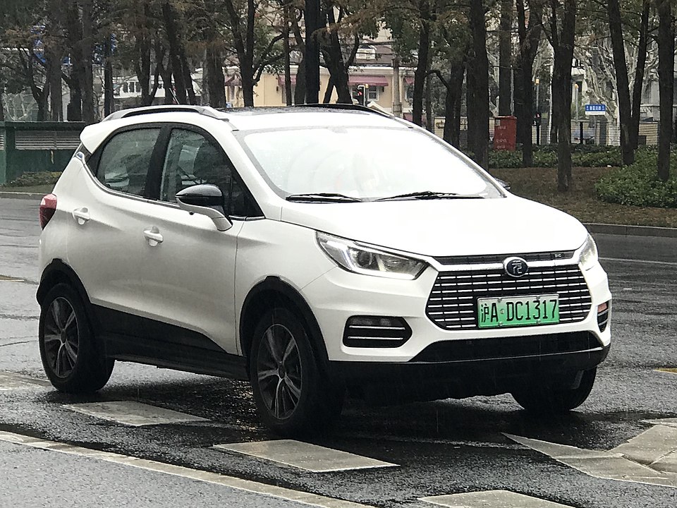 Fayl:BYD Yuan facelift 004.jpg