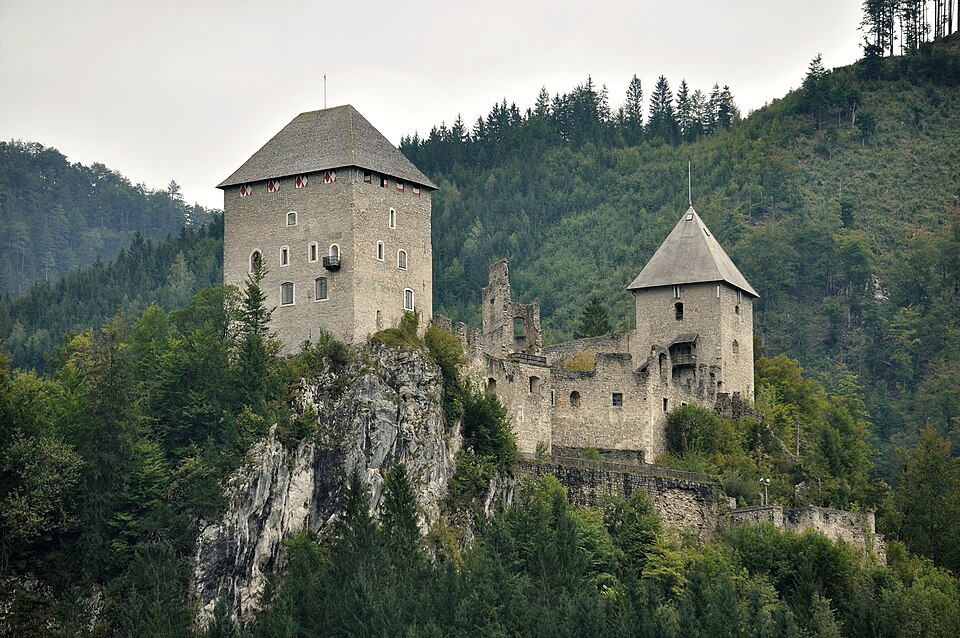 Fayl:Sankt Gallen Stmk Burgruine Gallenstein.JPG