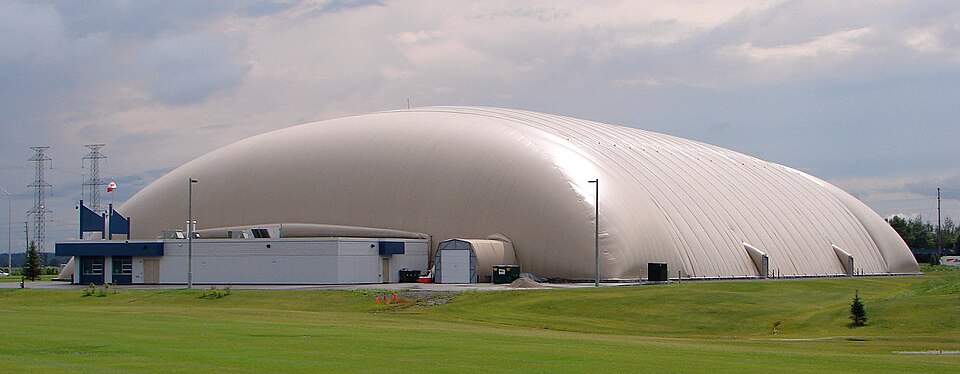 Fayl:Air-supported dome.jpg