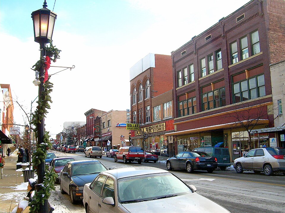 Fayl:Cambridge Ohio Downtown.jpg