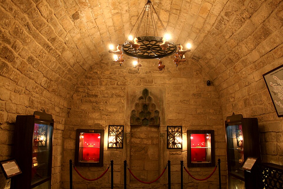 Fayl:Interior of China mosque.JPG