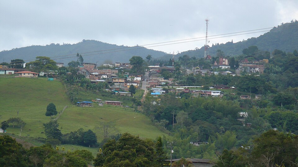 Fayl:La Cumbre Cali Colombia.JPG