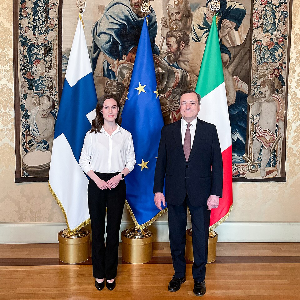 Fayl:Pääministeri Marin Roomassa 18.5.2022 3.jpg