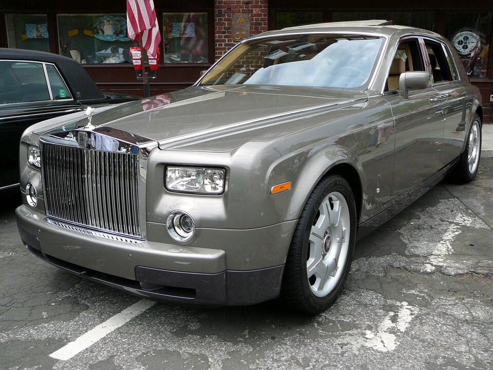 Fayl:SC06 2006 Rolls-Royce Phantom.jpg