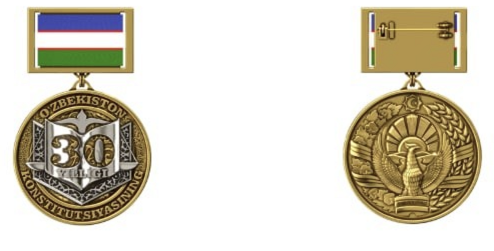 Fayl:Ulugbek Mamatqulov awards constitution 30years.png