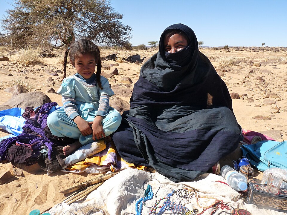 Fayl:Adrar-Mother&daughter.JPG