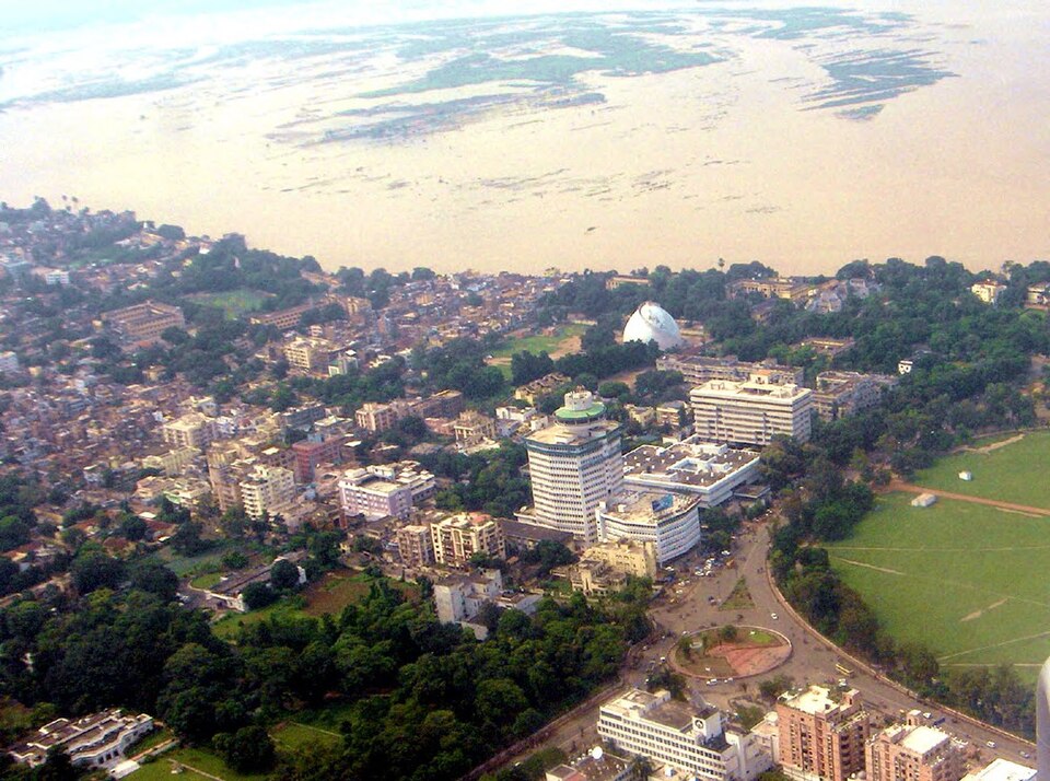 Fayl:Aerial view, Patna (314731093).jpg