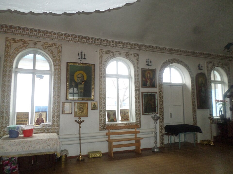 Fayl:Church in Olmaliq 02-05.JPG
