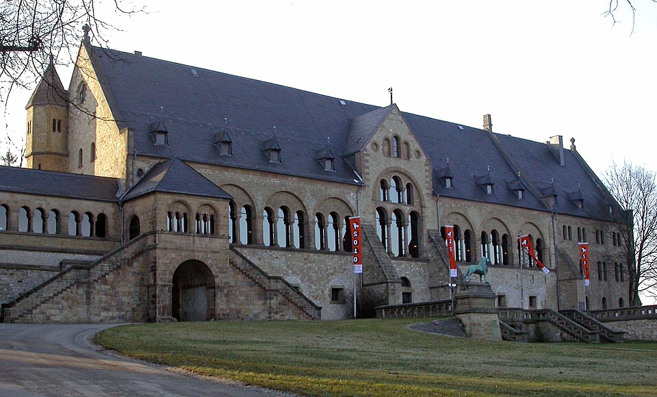 Fayl:Goslar kaiserpfalz.jpg