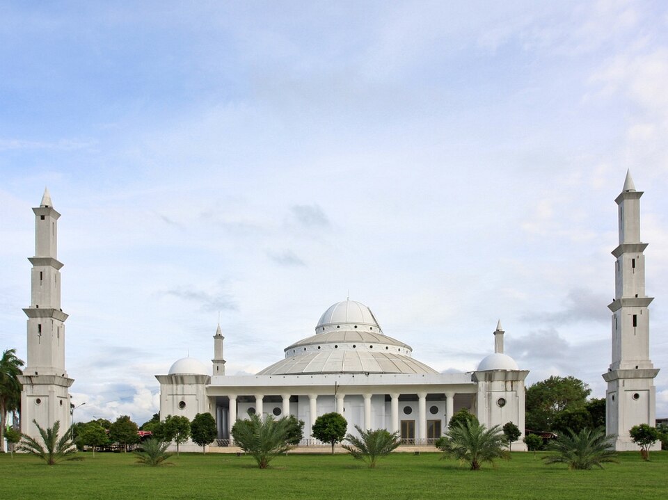 Fayl:Masjid Agung.jpg