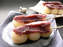 Tsukimi dango