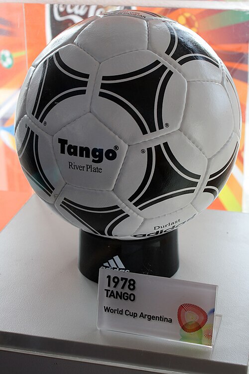 Fayl:Adidas Tango.jpg