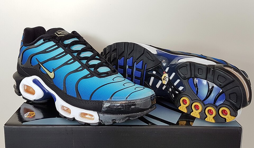 Fayl:Air Max Plus Tuned.jpg