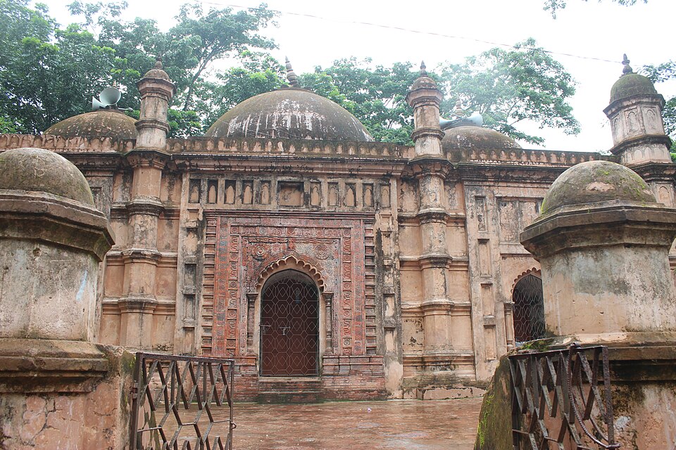 Fayl:Kamalapur Mosque, July 2018 01.jpg