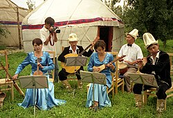 Qirg‘izistonlik musiqachilar guruhi