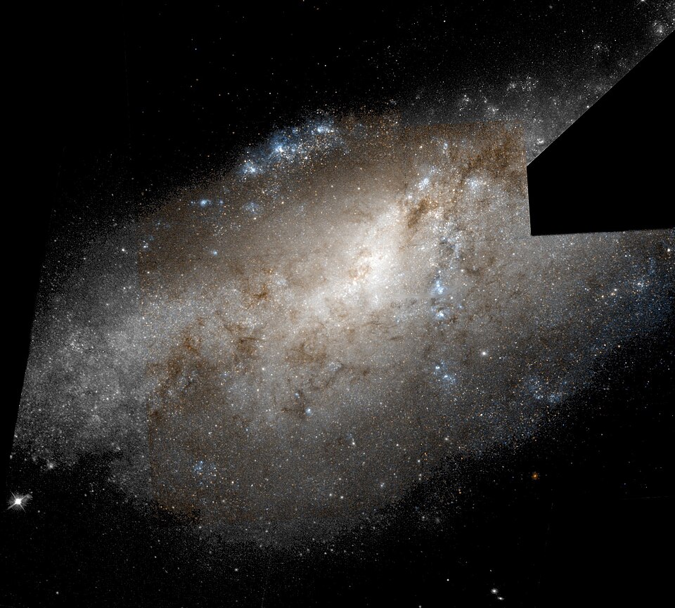 Fayl:NGC4490-hst-606R814GB450.jpg
