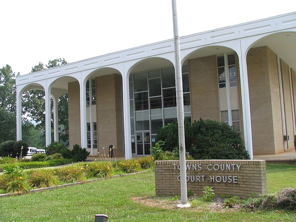 Fayl:Towns County Georgia Courthouse.jpg