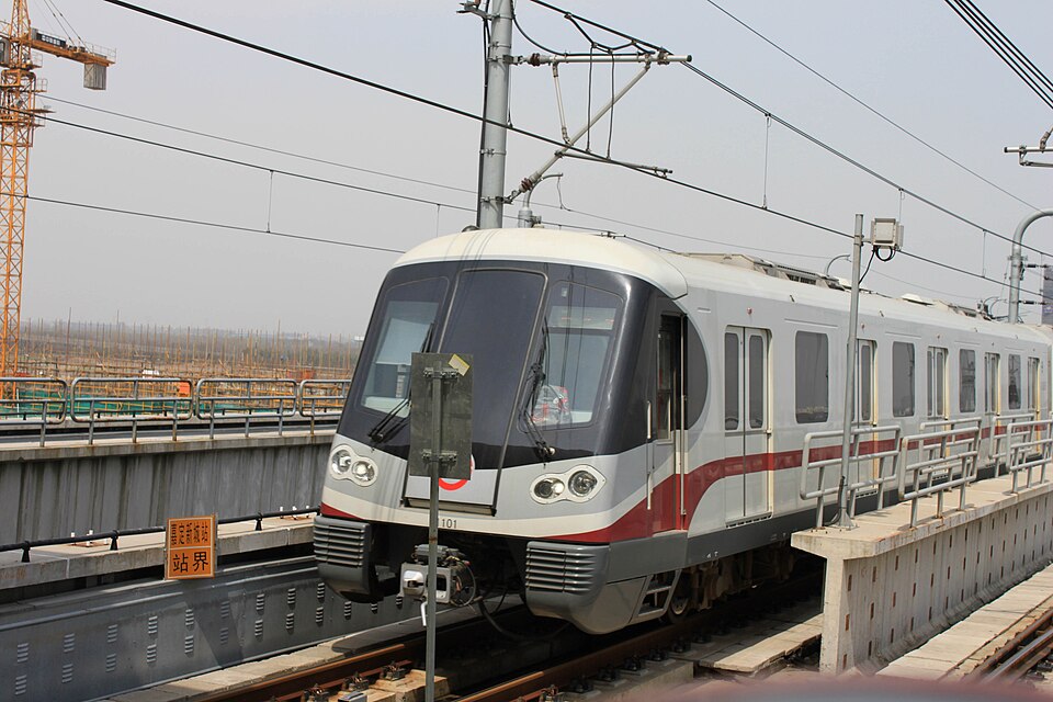 Fayl:Line 11 AC16 Train.JPG