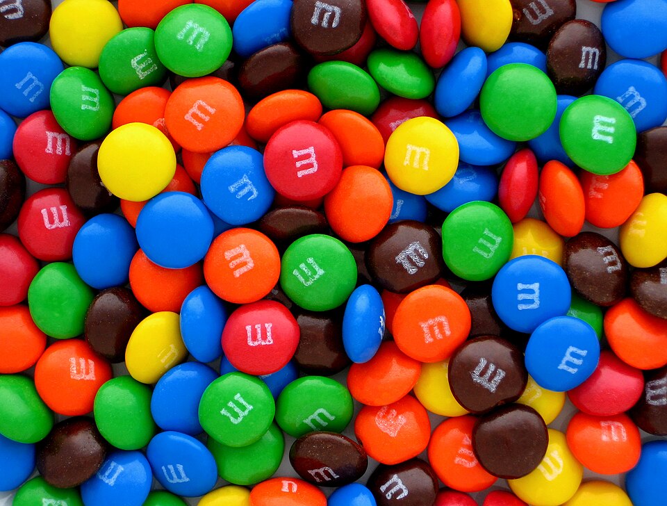 Fayl:Plain-M&Ms-Pile.jpg