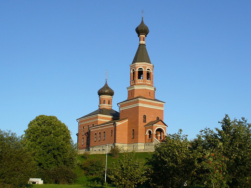Fayl:Maarduveneoigeusukirik100906.jpg
