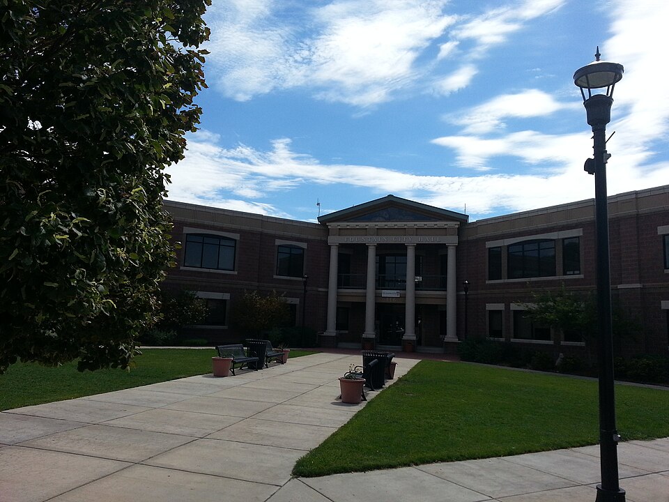 Fayl:Fountain valley th.jpg