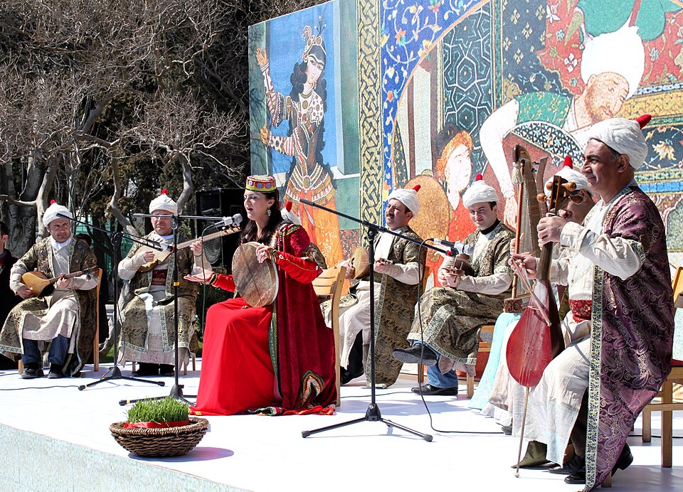 Fayl:Azeri music.jpg