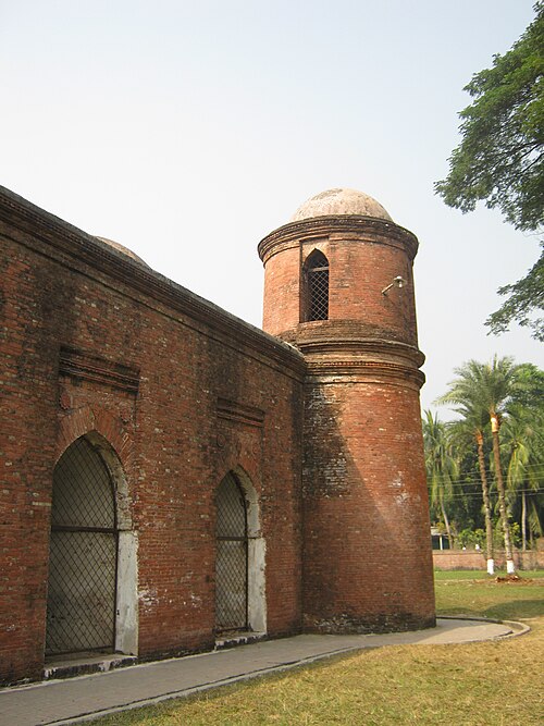 Fayl:Sixty Dome Mosque-10.jpg