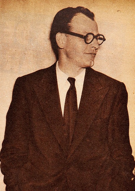 Fayl:Walter Winterbottom, Estadio, 1953-06-06 (525).jpg